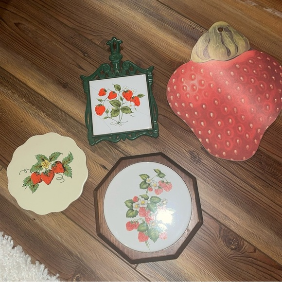 Vintage Strawberry Themed Trivets Wall Decor Ceramic Wood Metal Acrylic - Picture 2 of 11